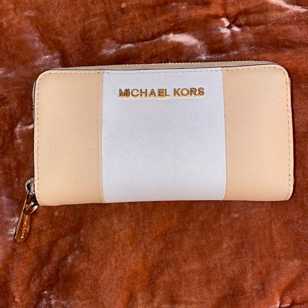 Brand New !!! Limited Edition- Michael Kors Wallet